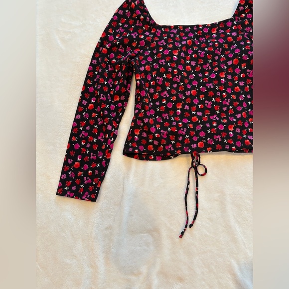 NWOT - Love & Piece Top.  Size Large - Picture 8 of 13